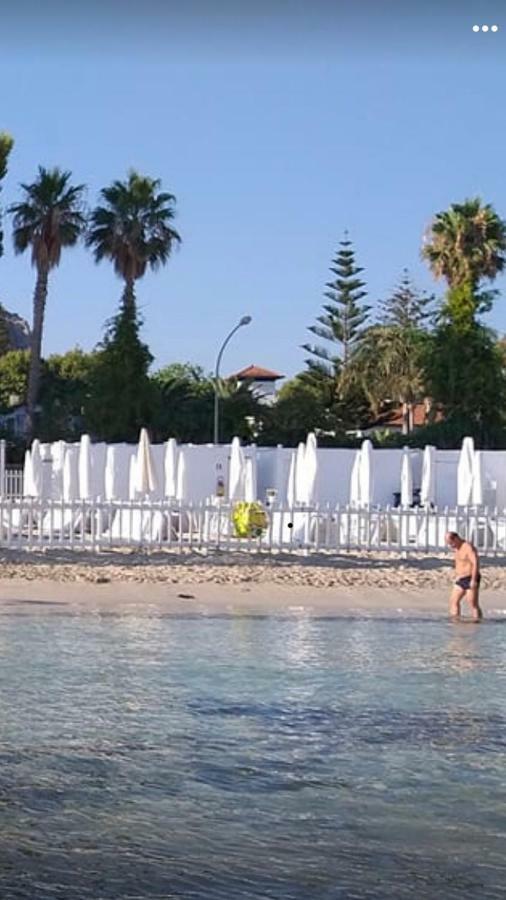 Appartamento La Torretta Мондело Екстериор снимка